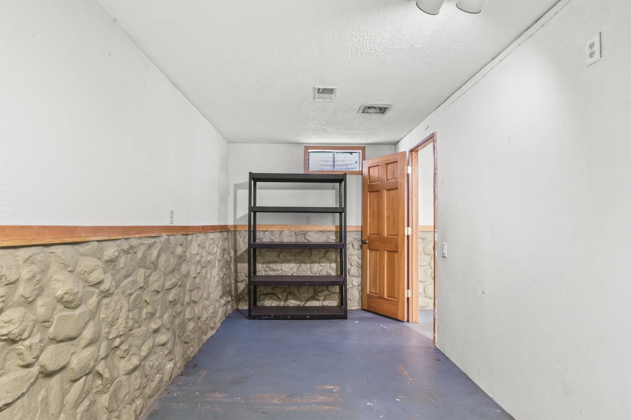 1718 Aurora St