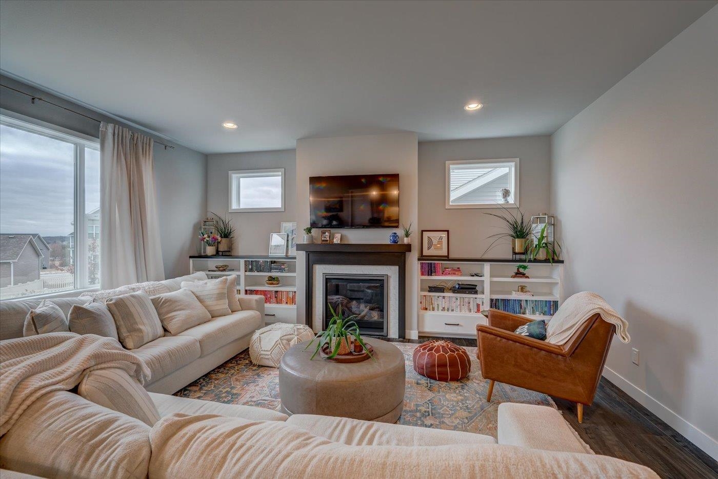 9717 Tawny Acorn Drive