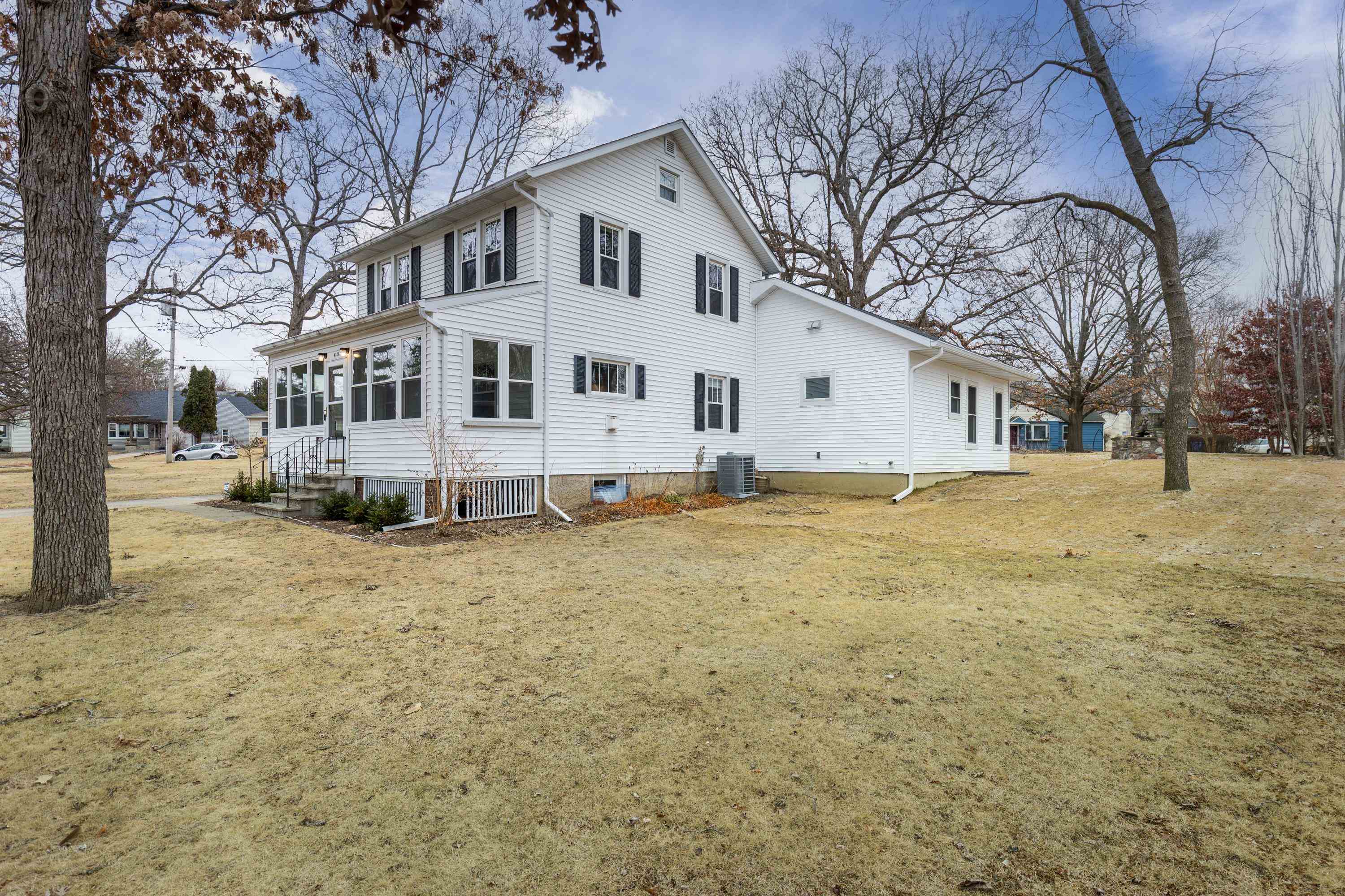 4506 Shore Acres Road