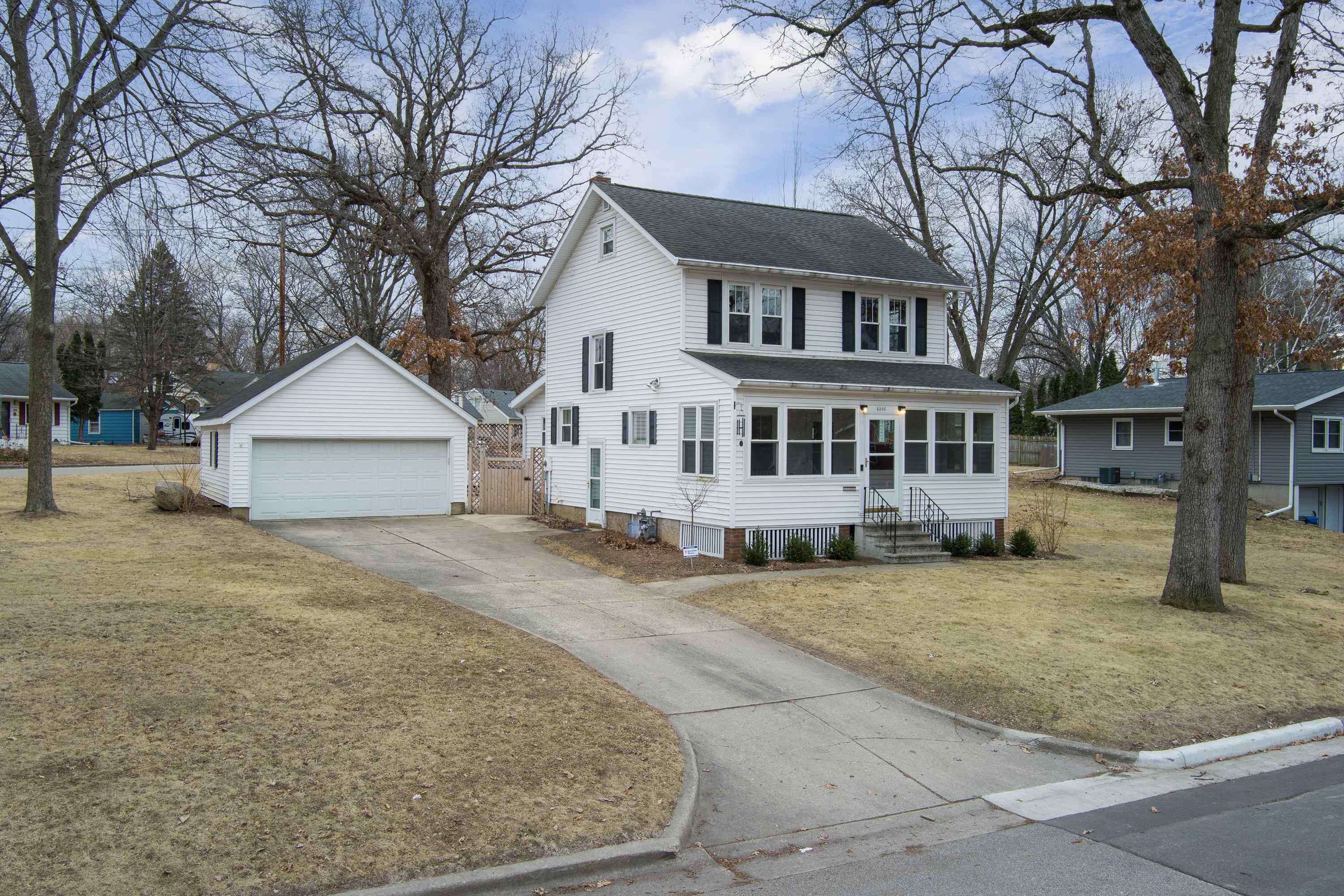 4506 Shore Acres Road