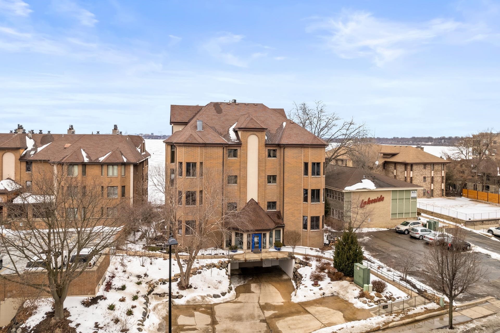 3939 Monona Drive Unit: 102
