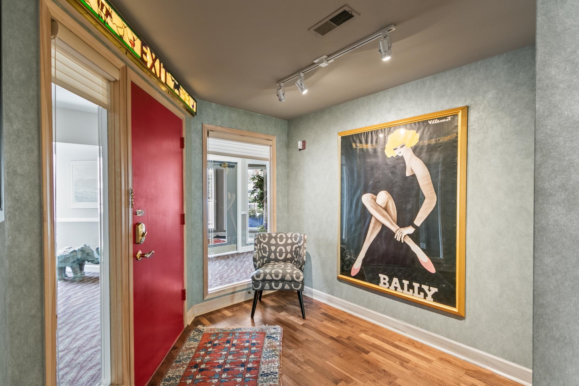 3939 Monona Drive Unit: 102