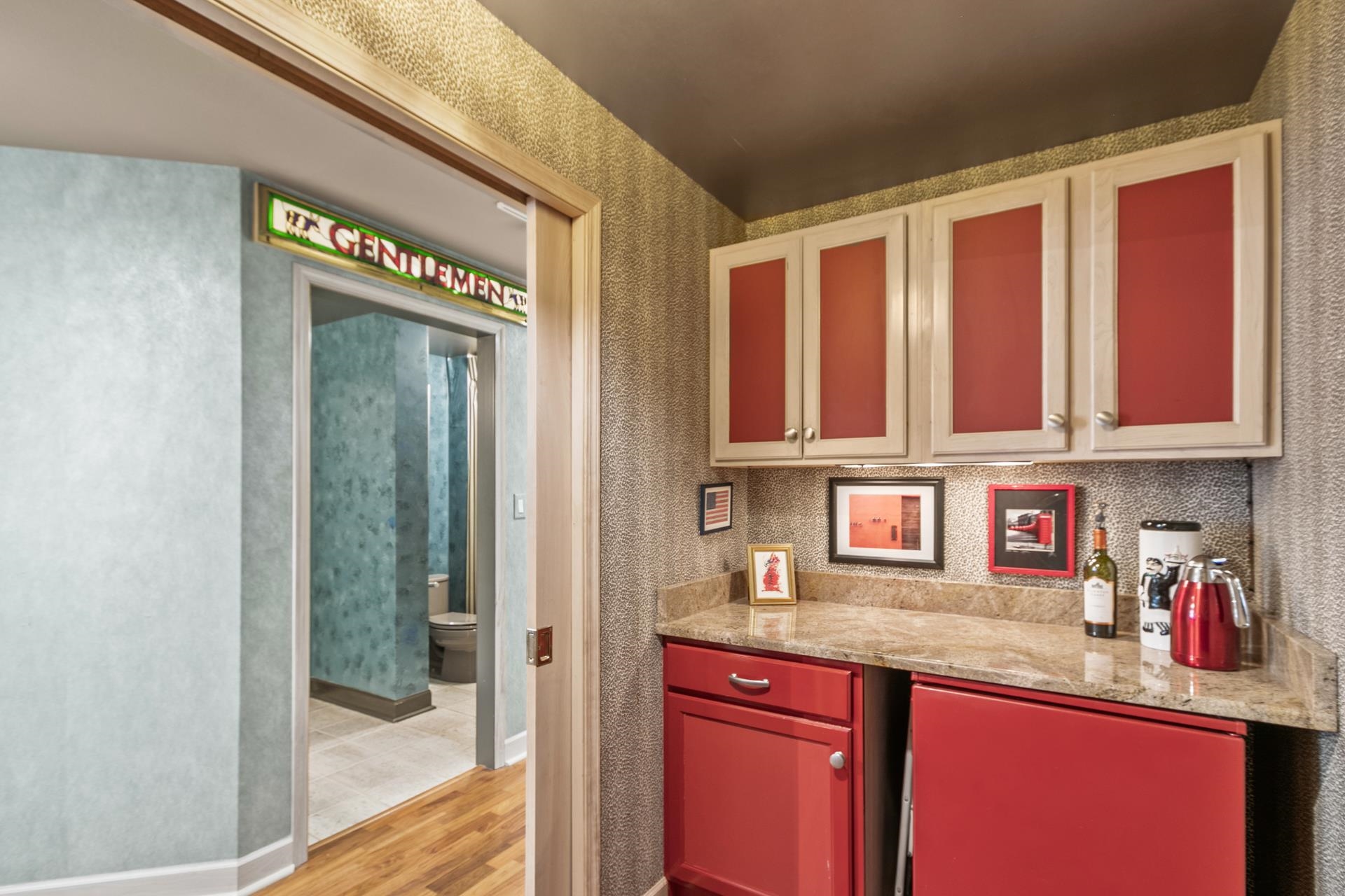 3939 Monona Drive Unit: 102