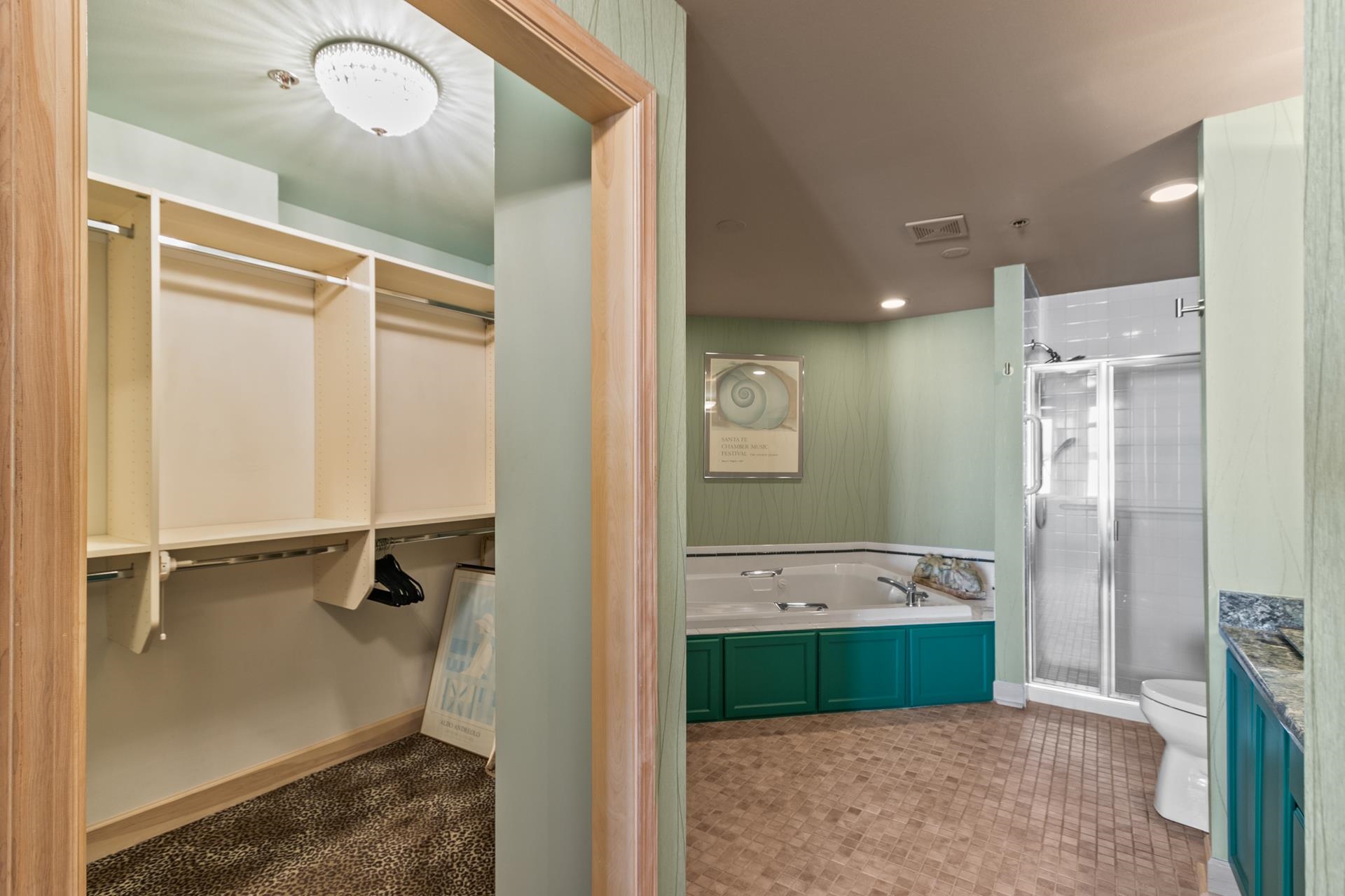 3939 Monona Drive Unit: 102