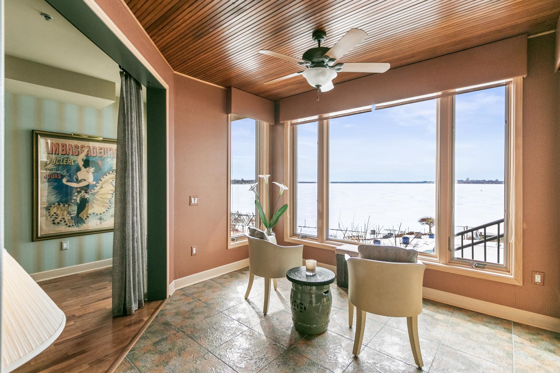 3939 Monona Drive Unit: 102