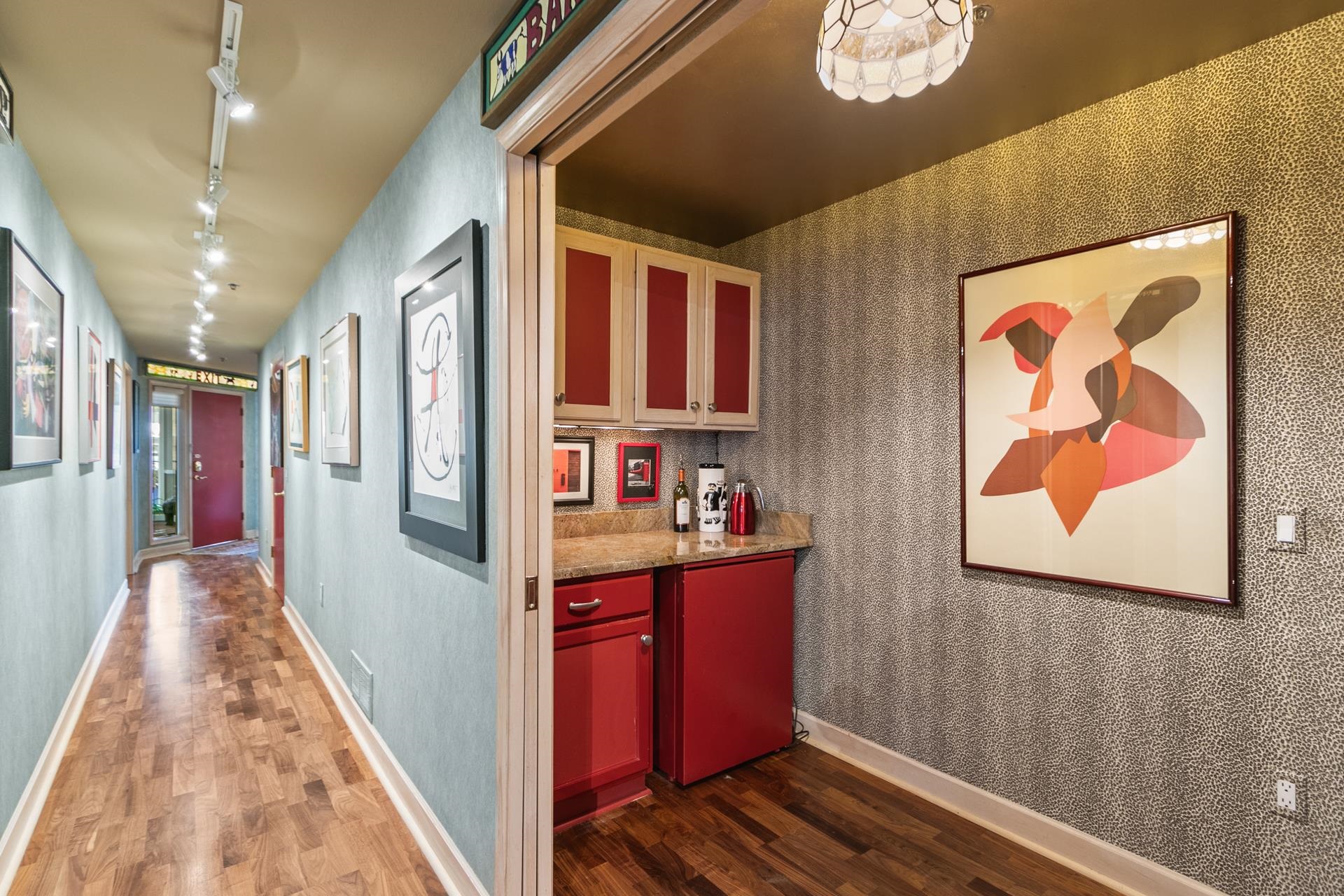 3939 Monona Drive Unit: 102