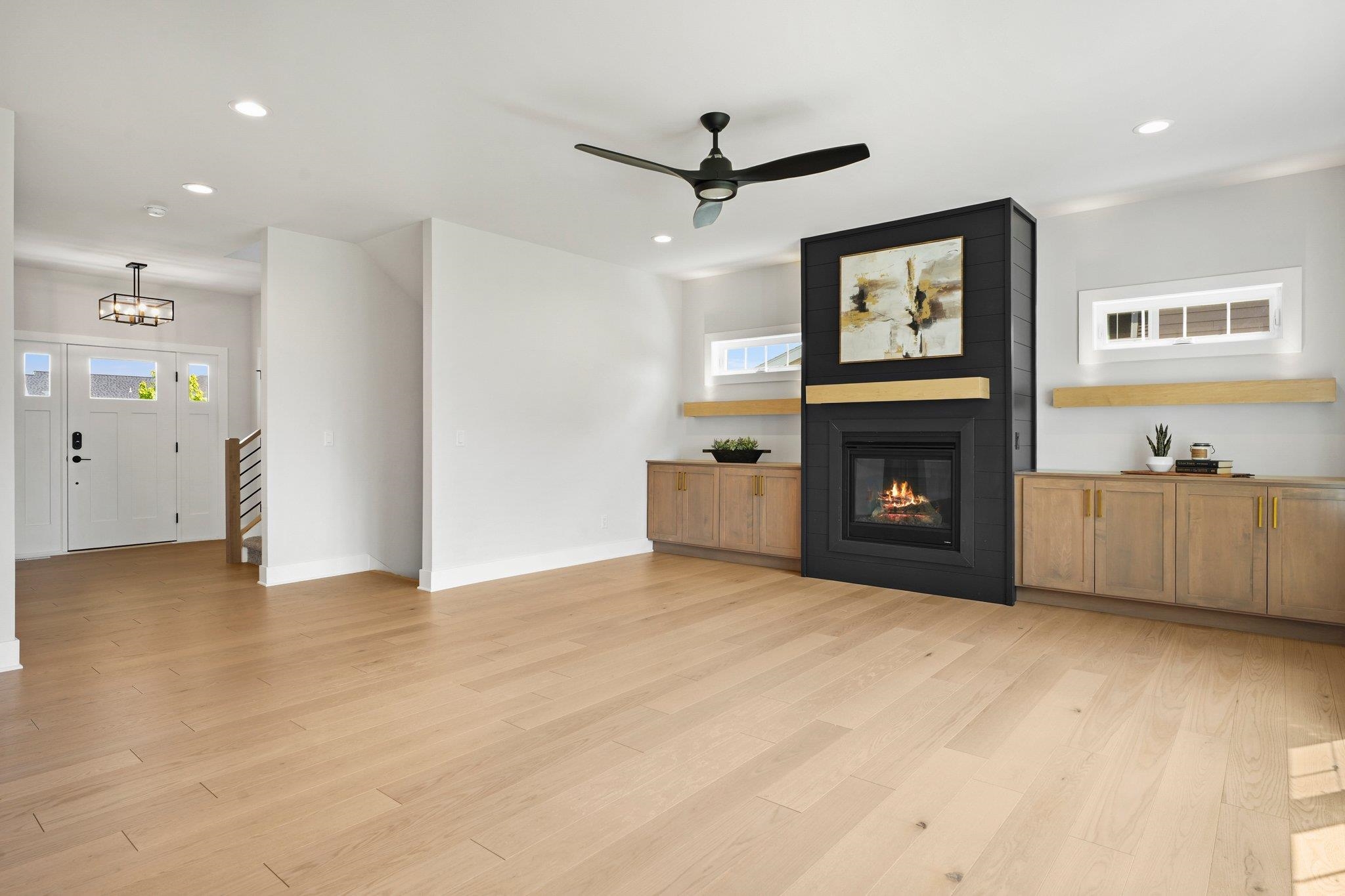 815 Steven View