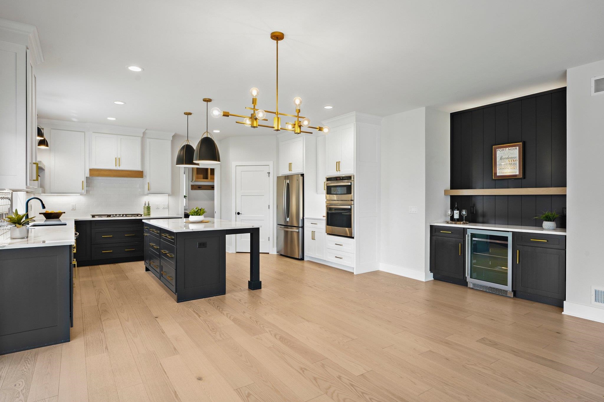815 Steven View