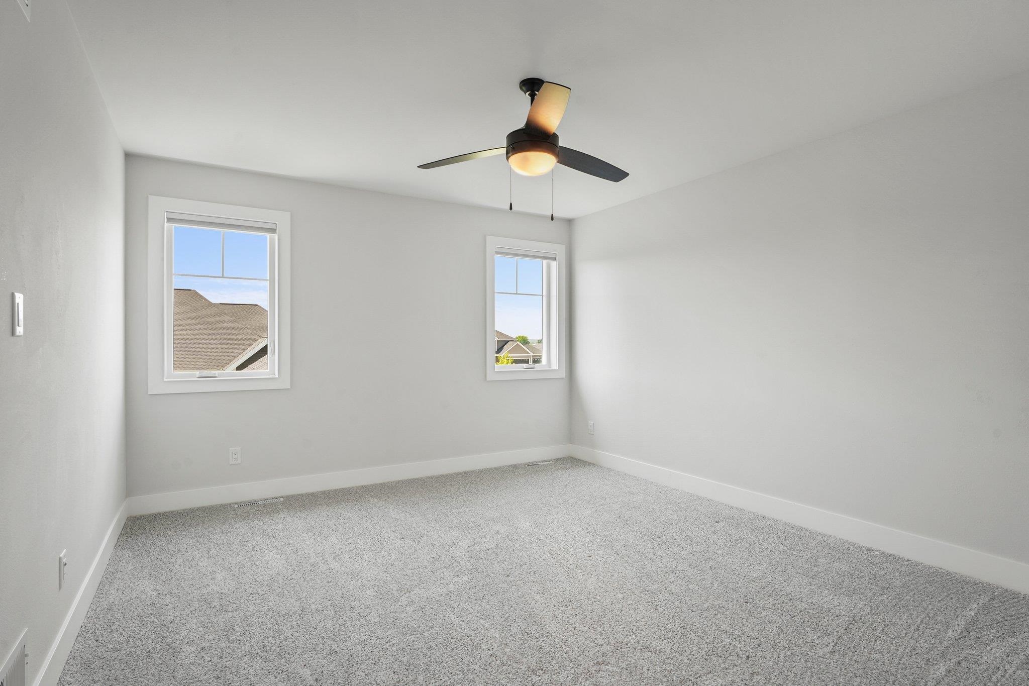 815 Steven View