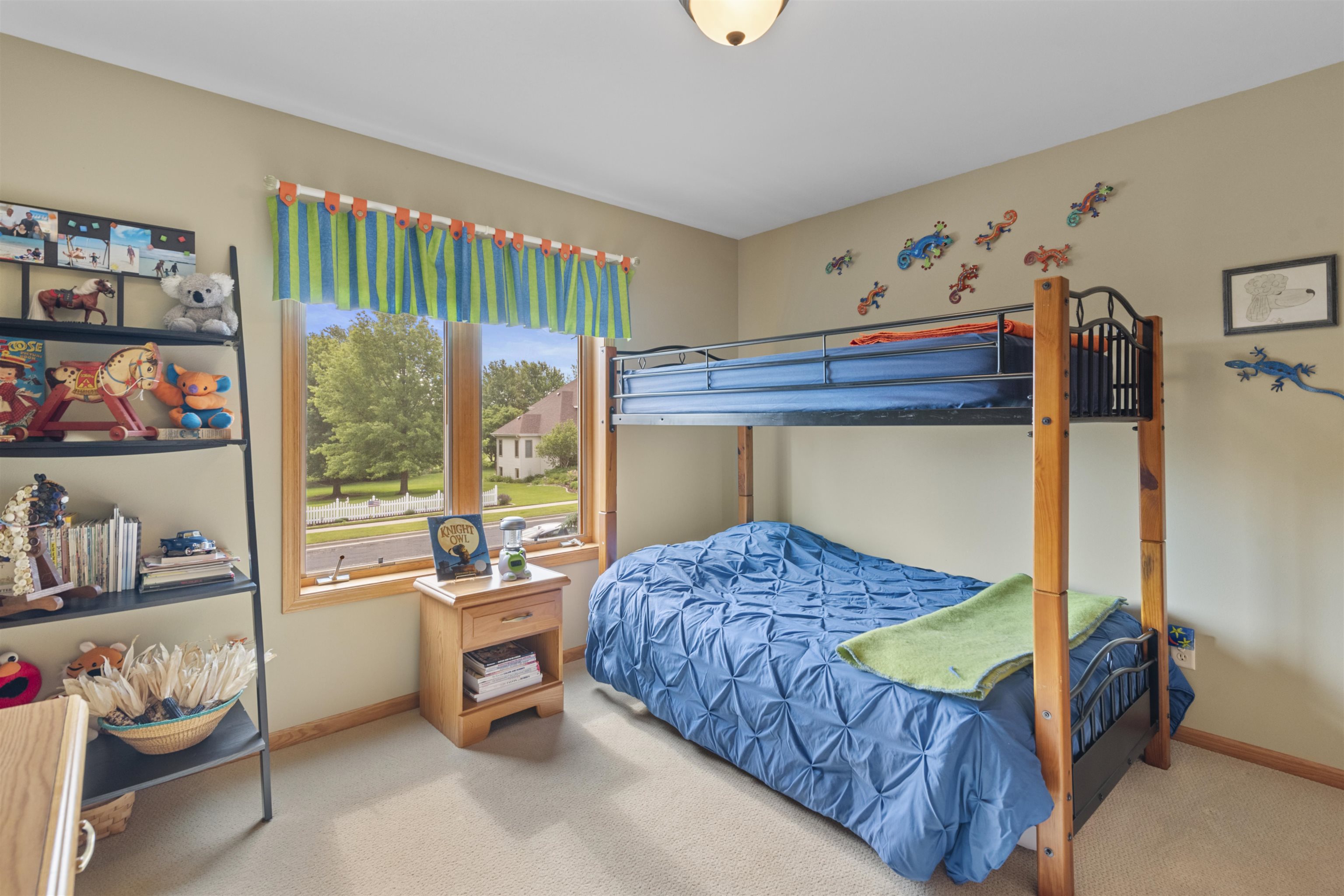 859 Fox Run Court