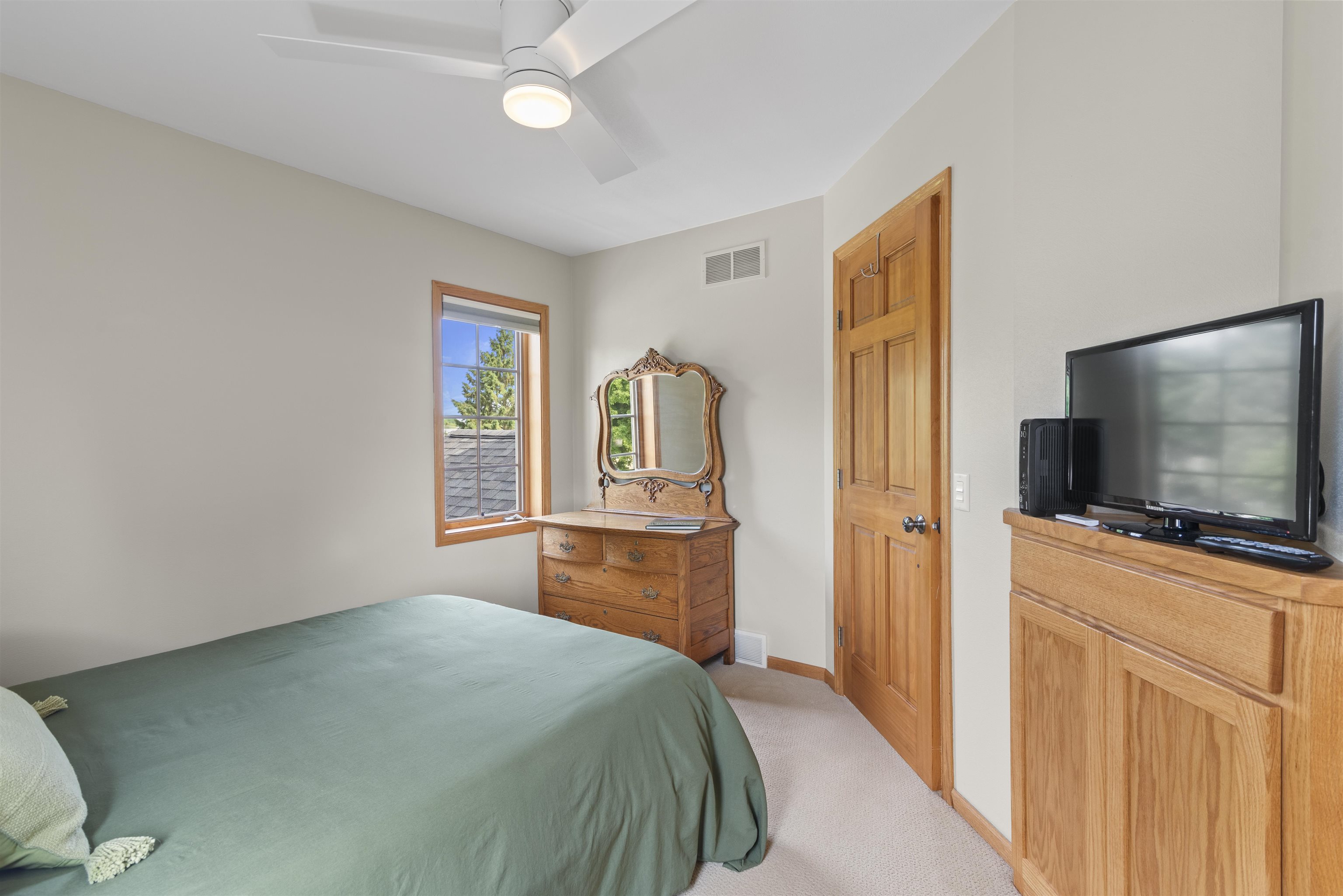 859 Fox Run Court