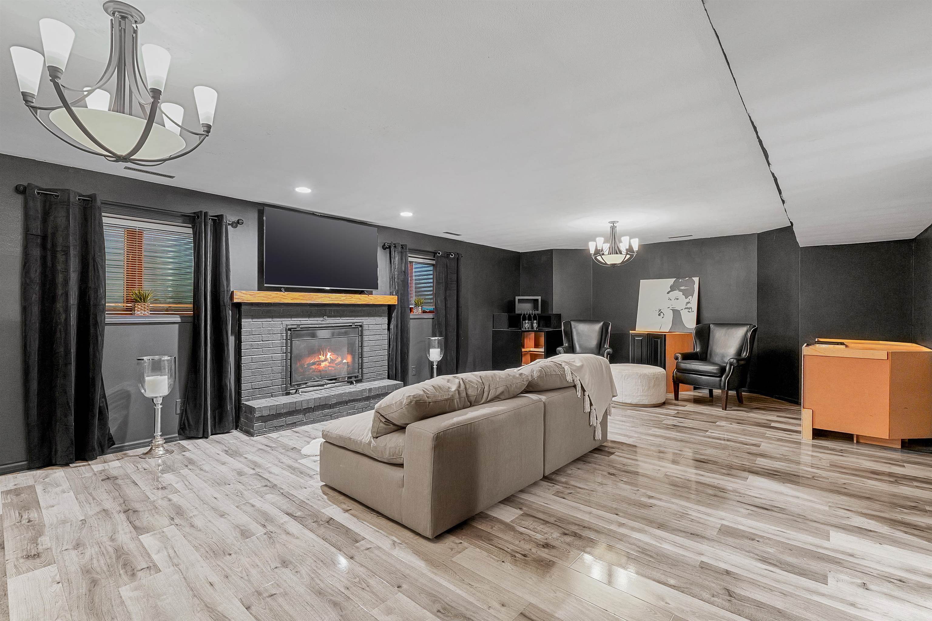 1120 Lake Shore Drive