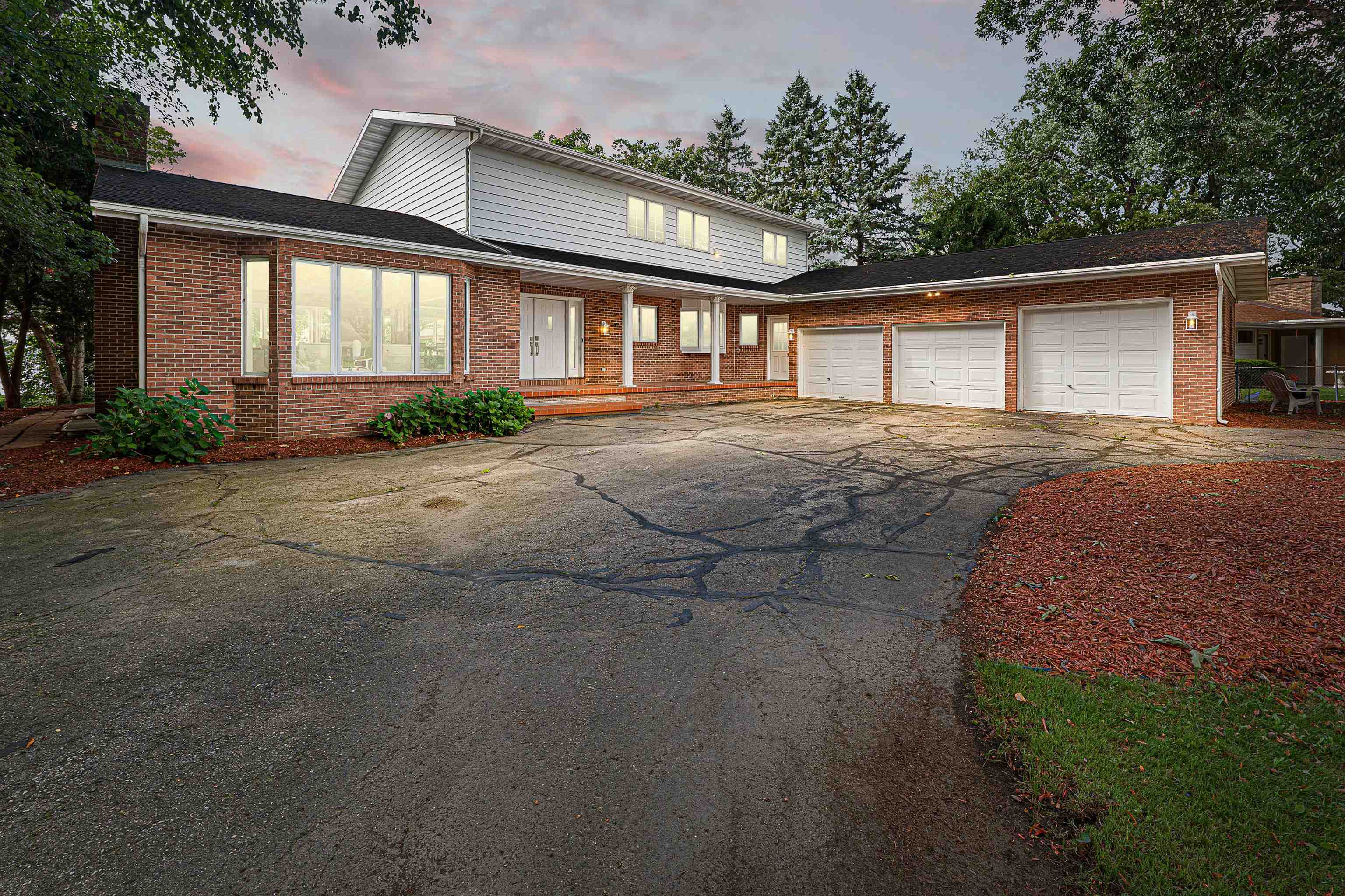 1120 Lake Shore Drive