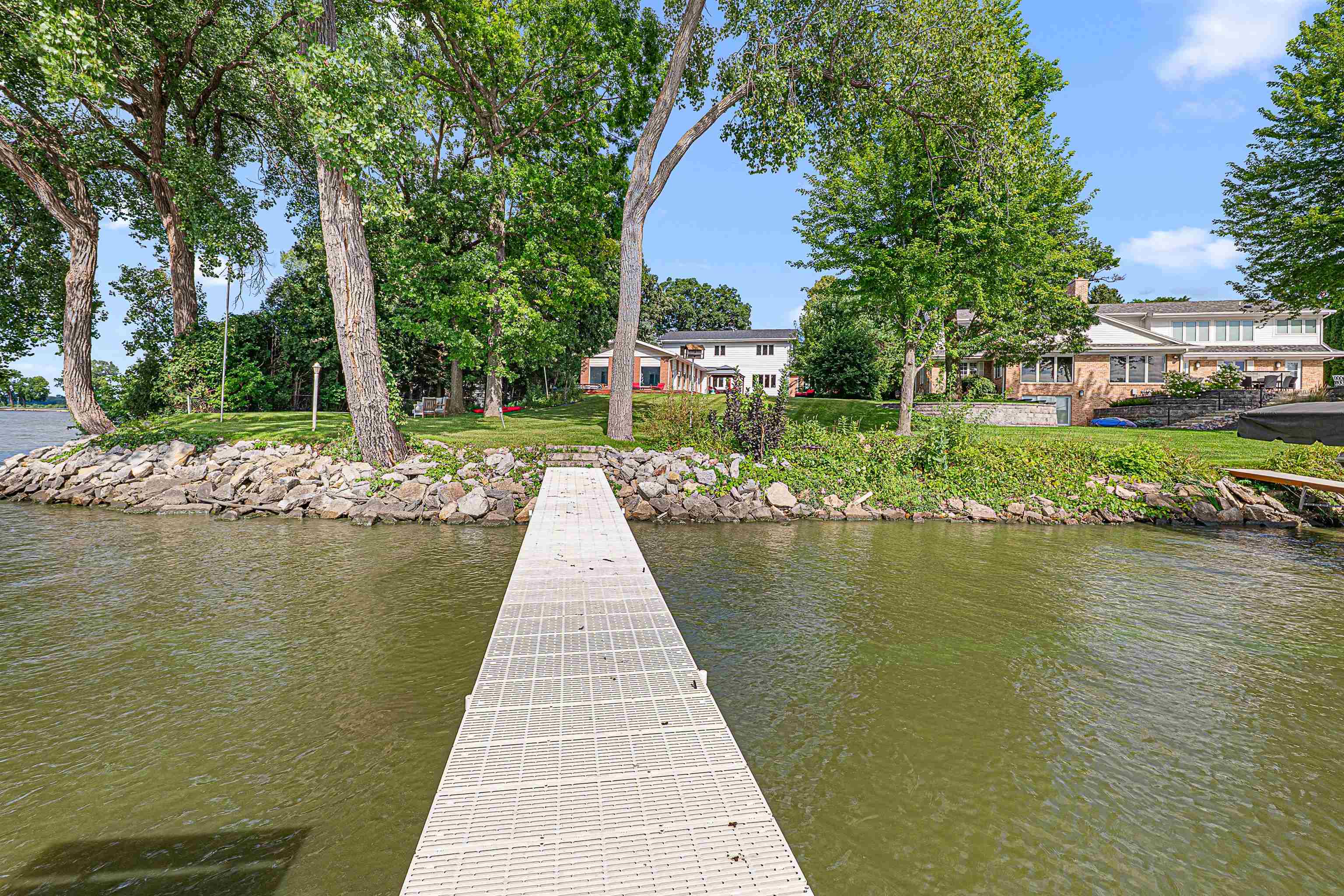 1120 Lake Shore Drive