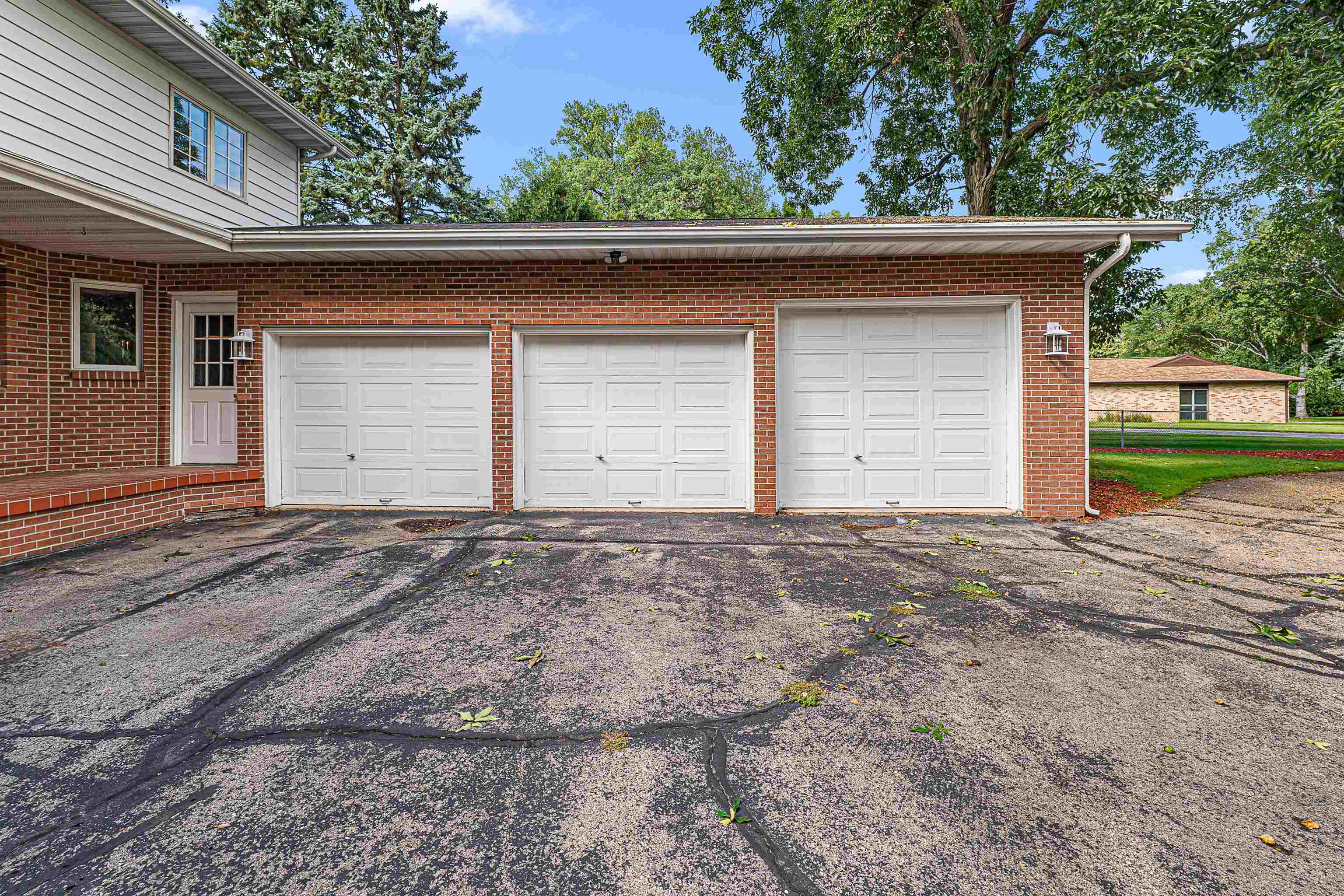 1120 Lake Shore Drive