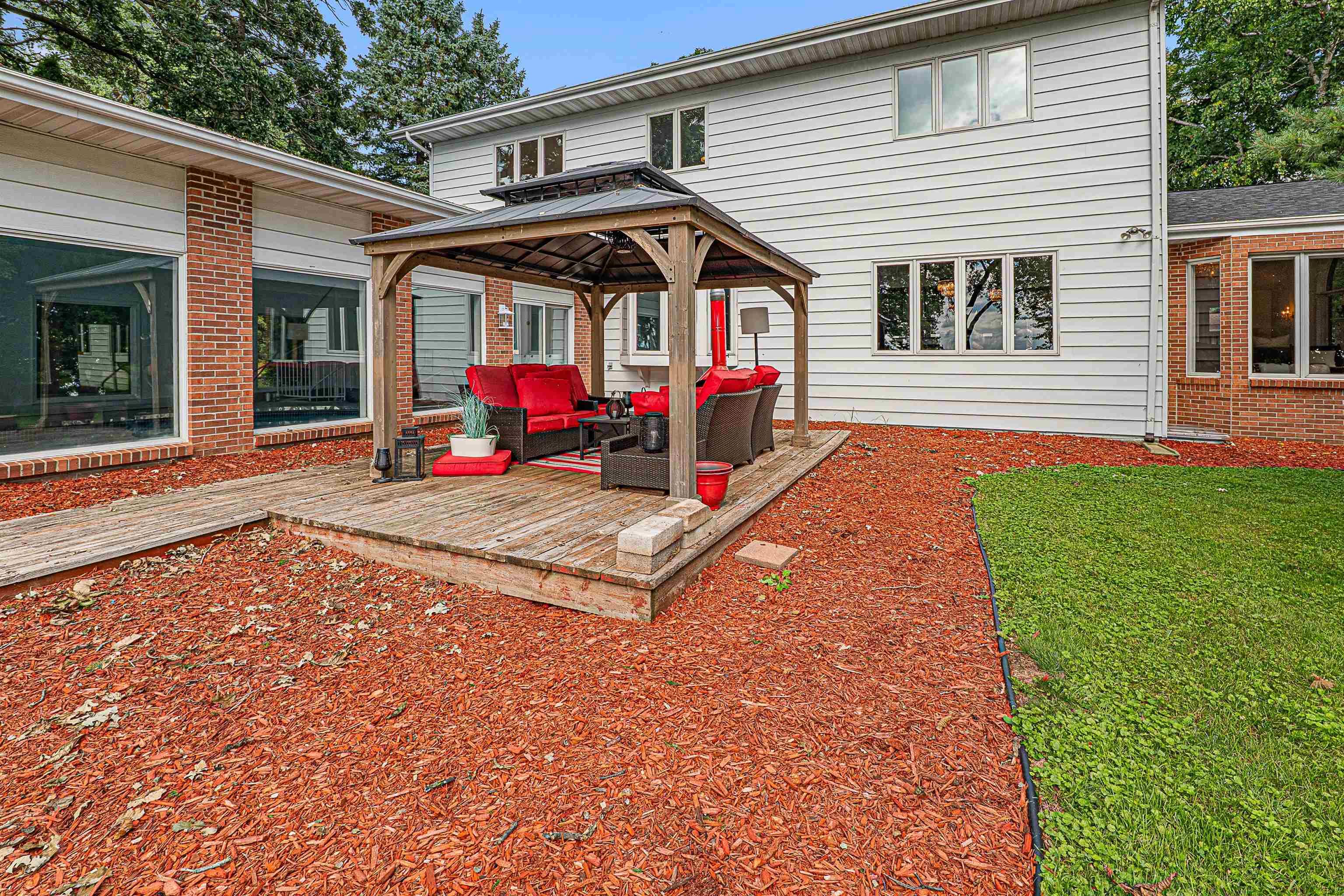 1120 Lake Shore Drive