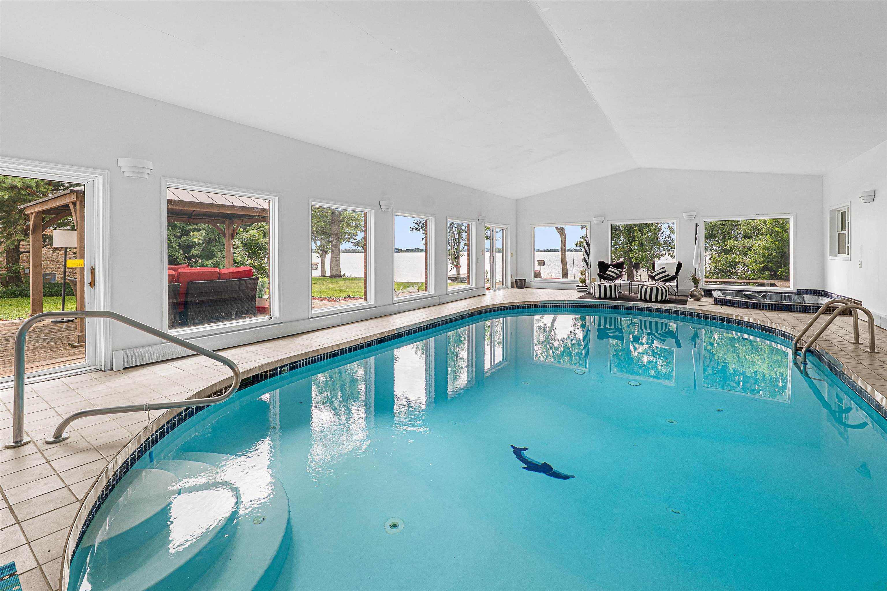 1120 Lake Shore Drive