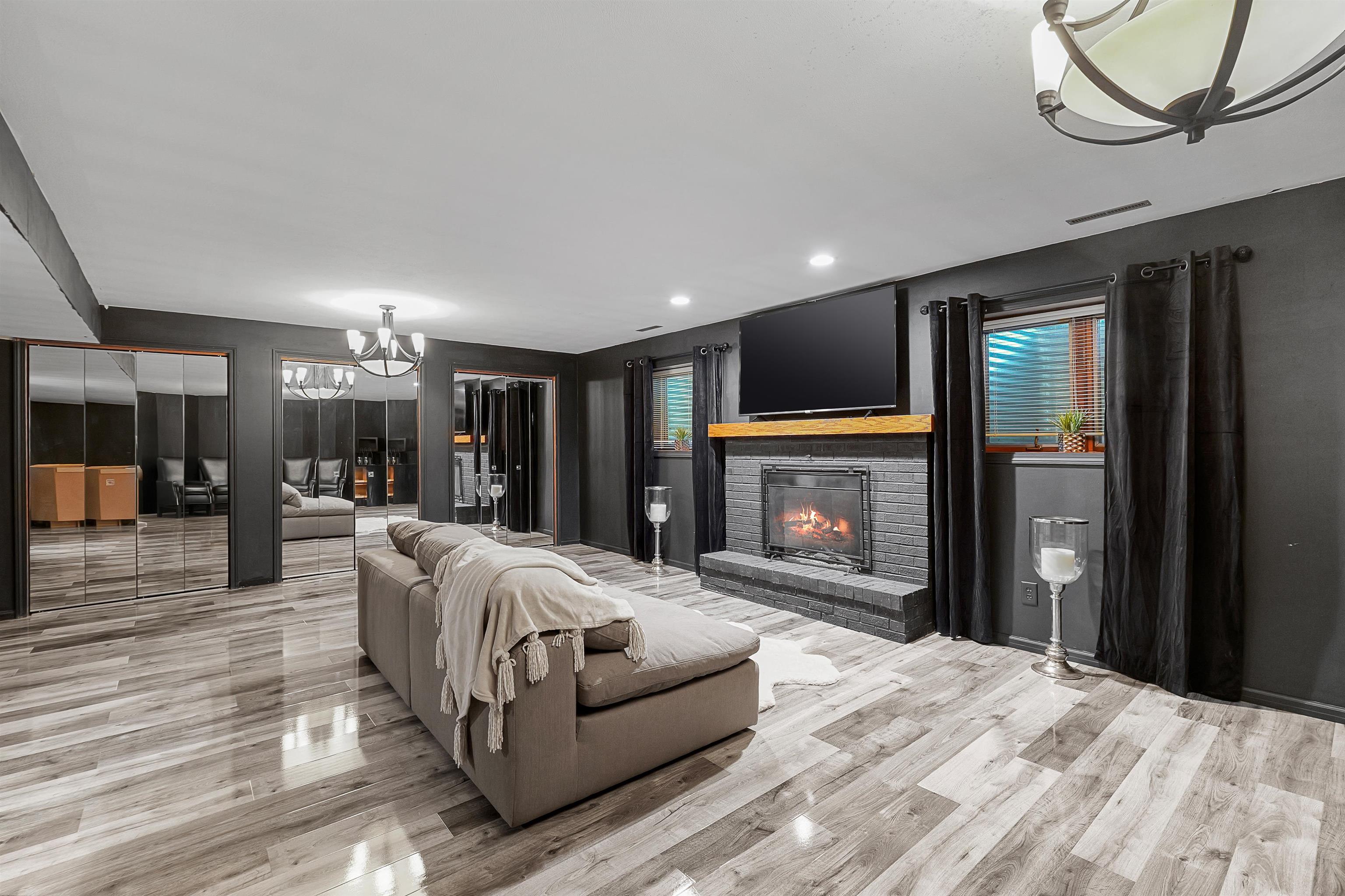 1120 Lake Shore Drive