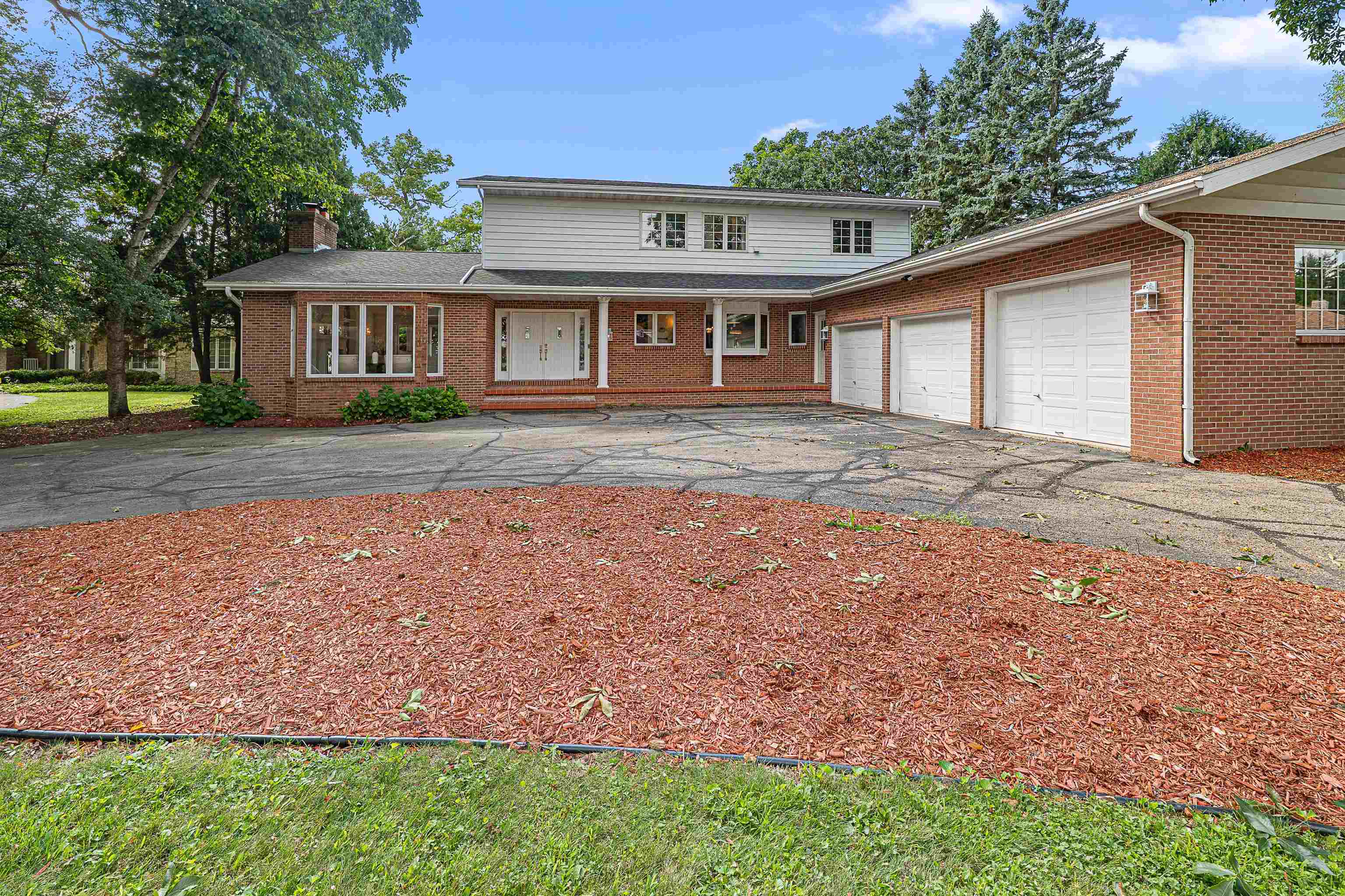 1120 Lake Shore Drive