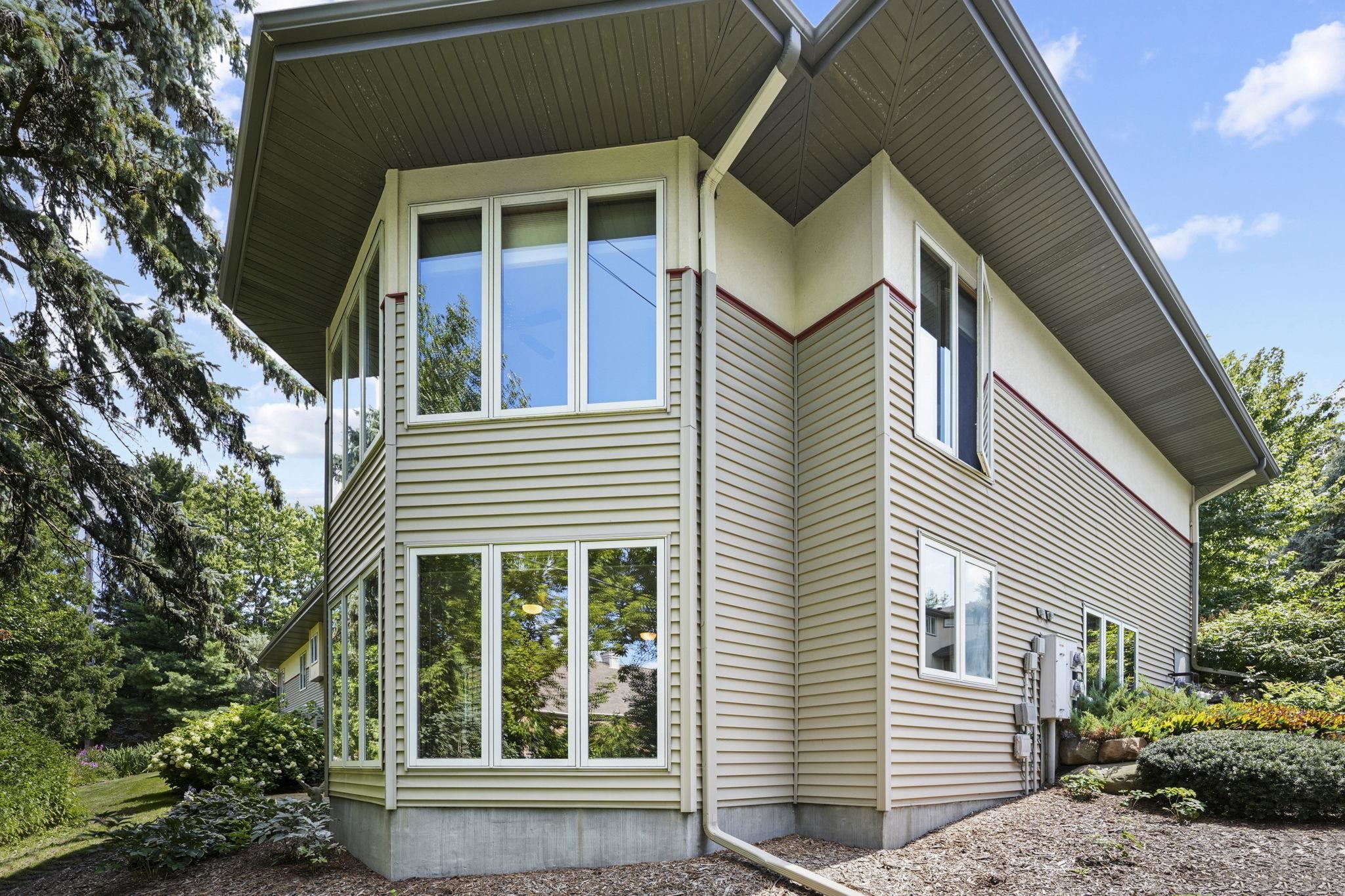 6907 Old Sauk Court