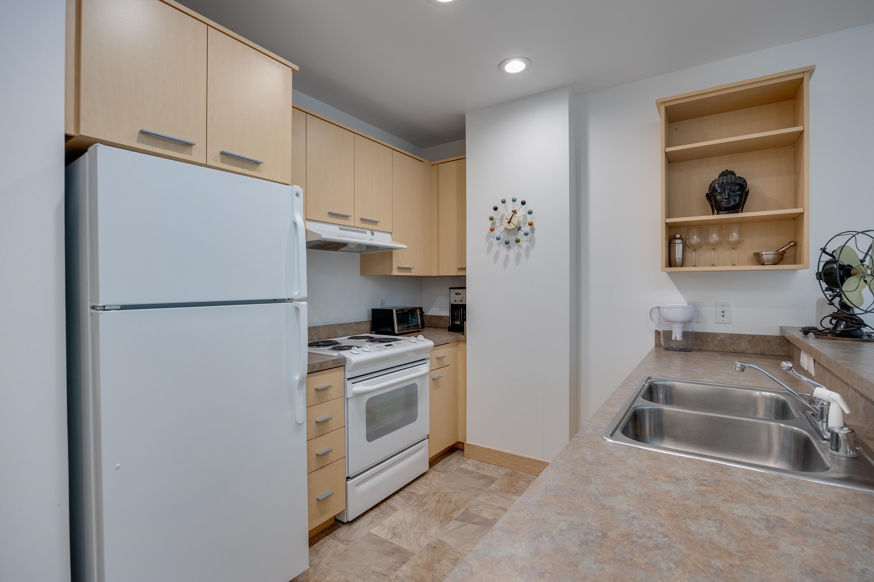 309 W Washington Avenue