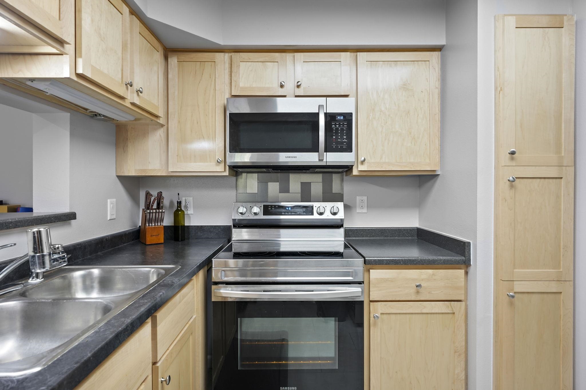 7102 Flagship Drive 2