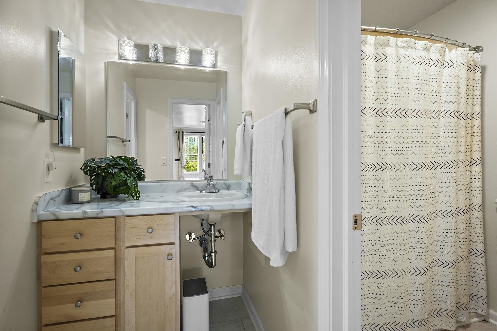 7102 Flagship Drive 2