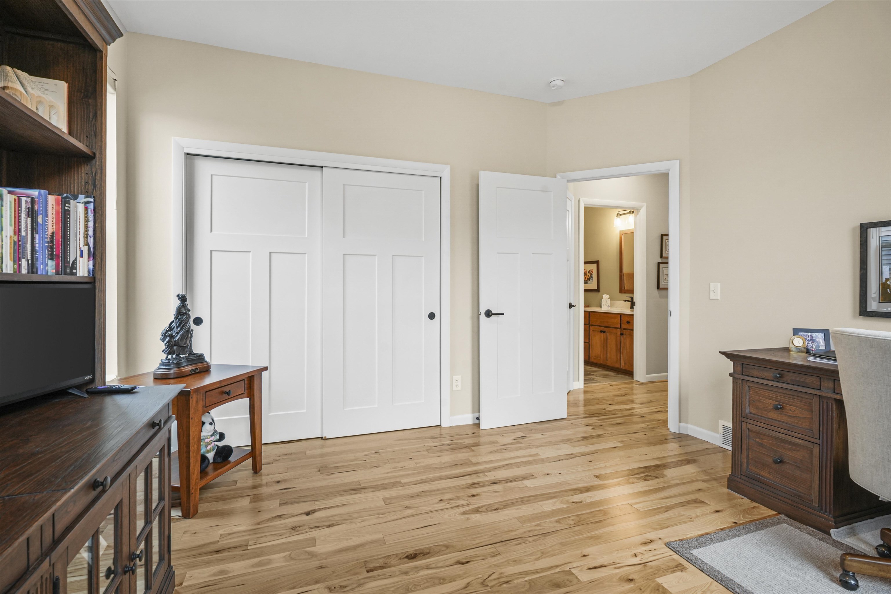 5816 Levitan Lane