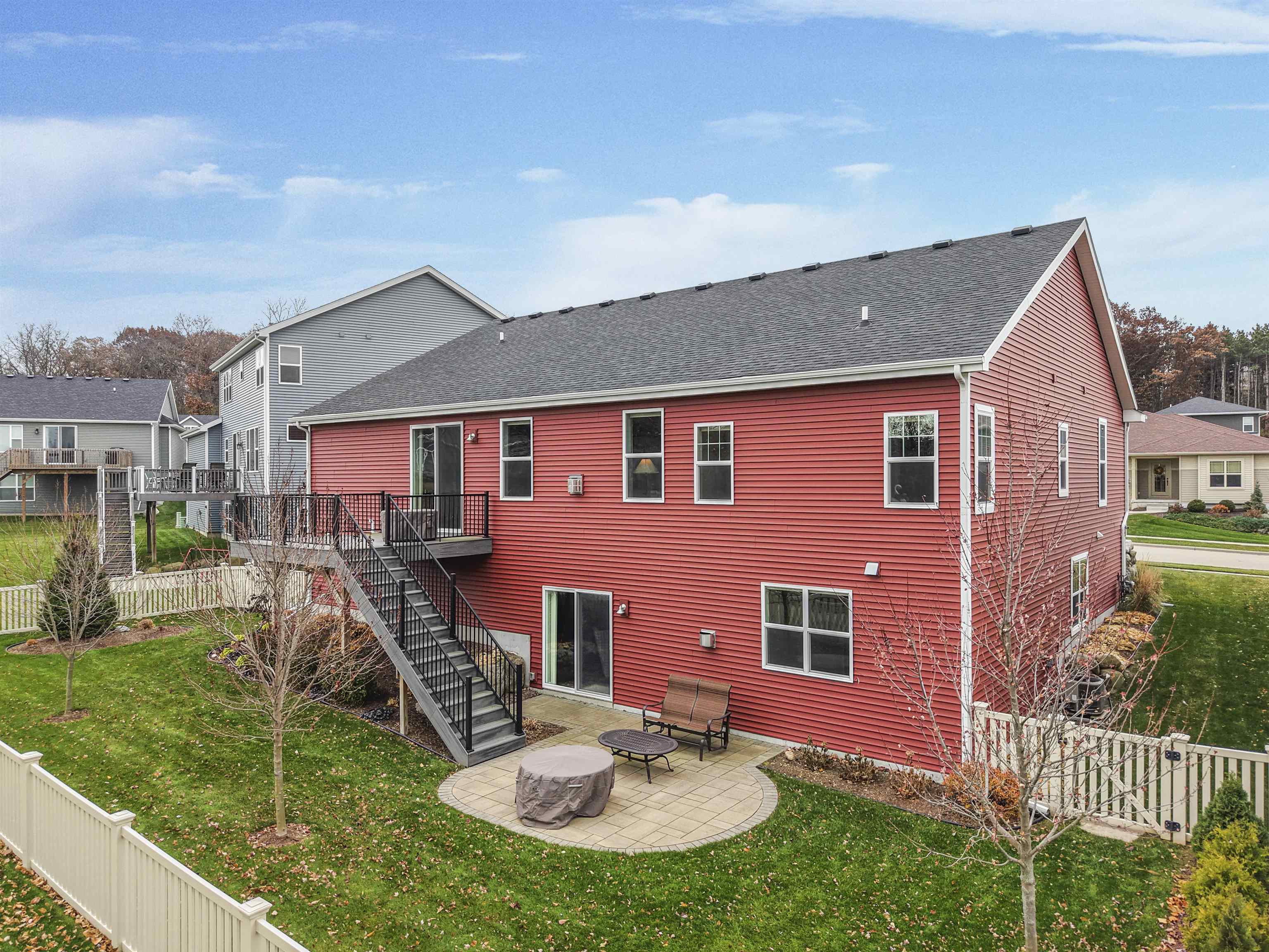 5816 Levitan Lane