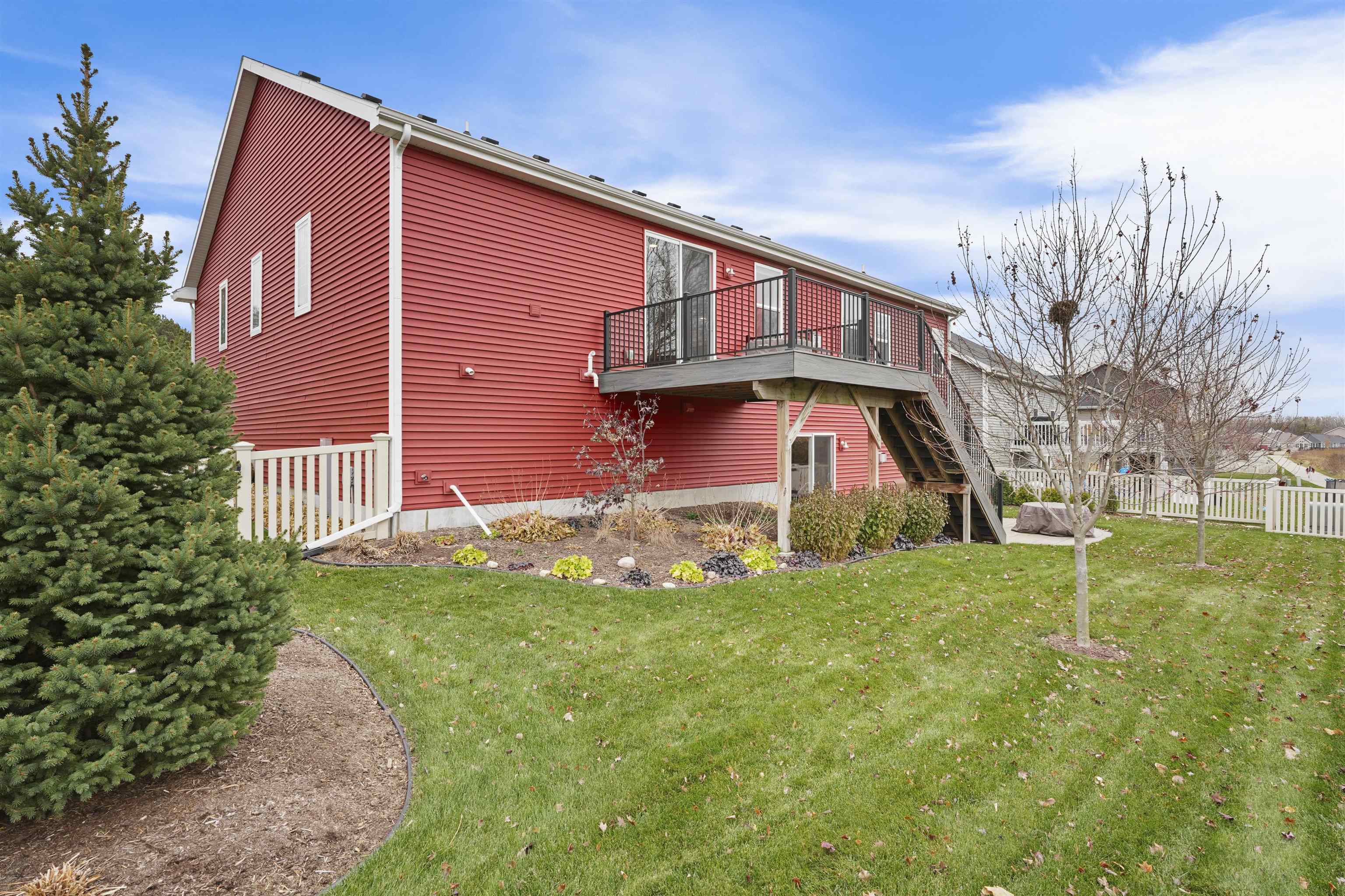 5816 Levitan Lane