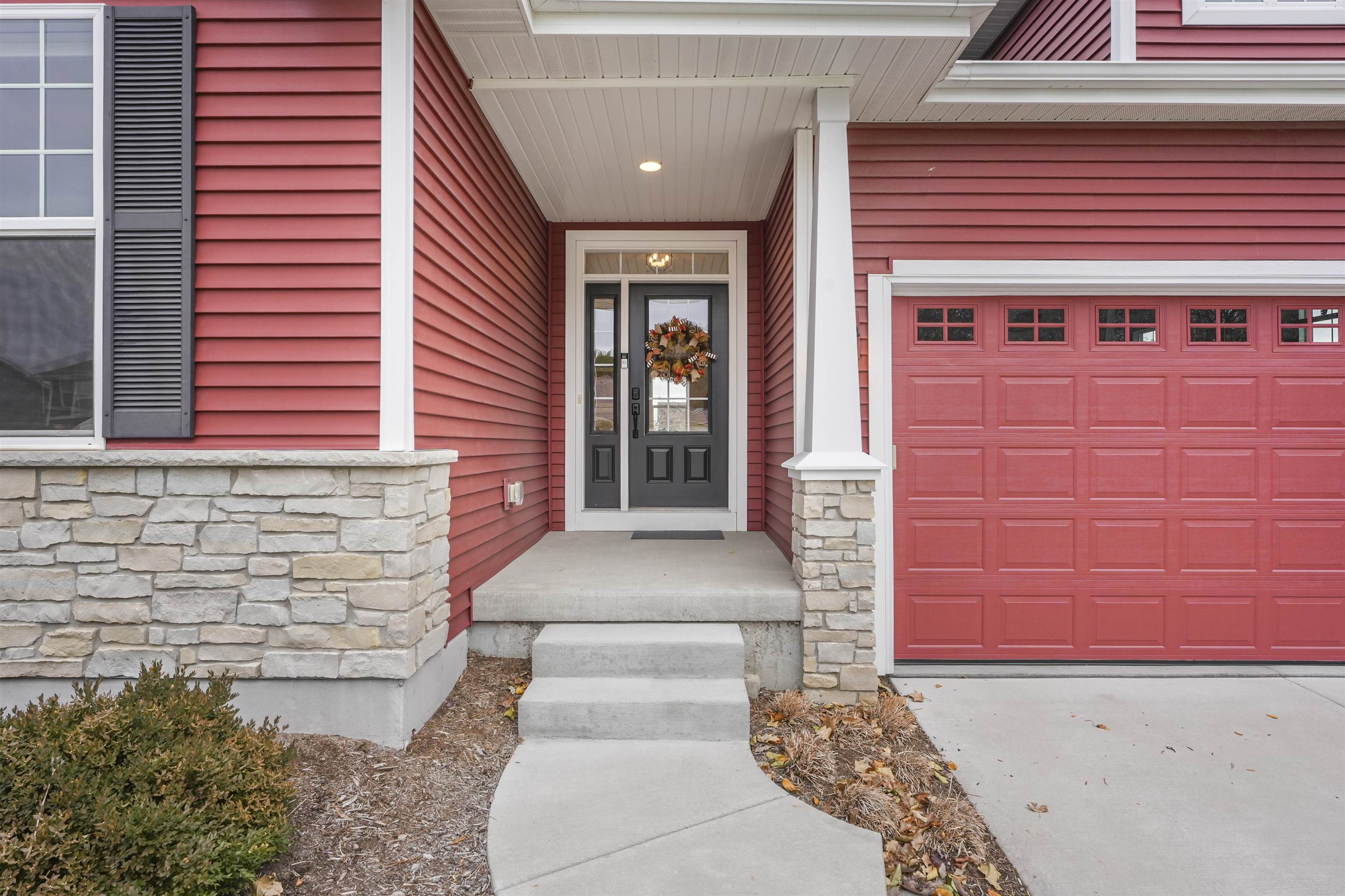 5816 Levitan Lane