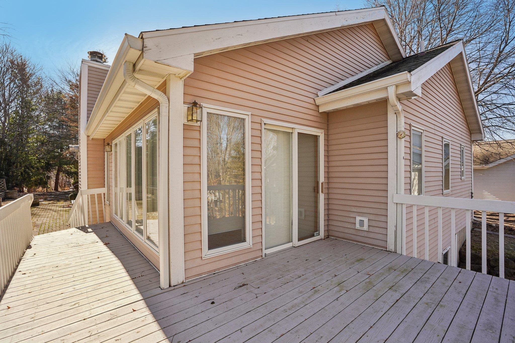121 N Oak Grove Drive Unit: 17