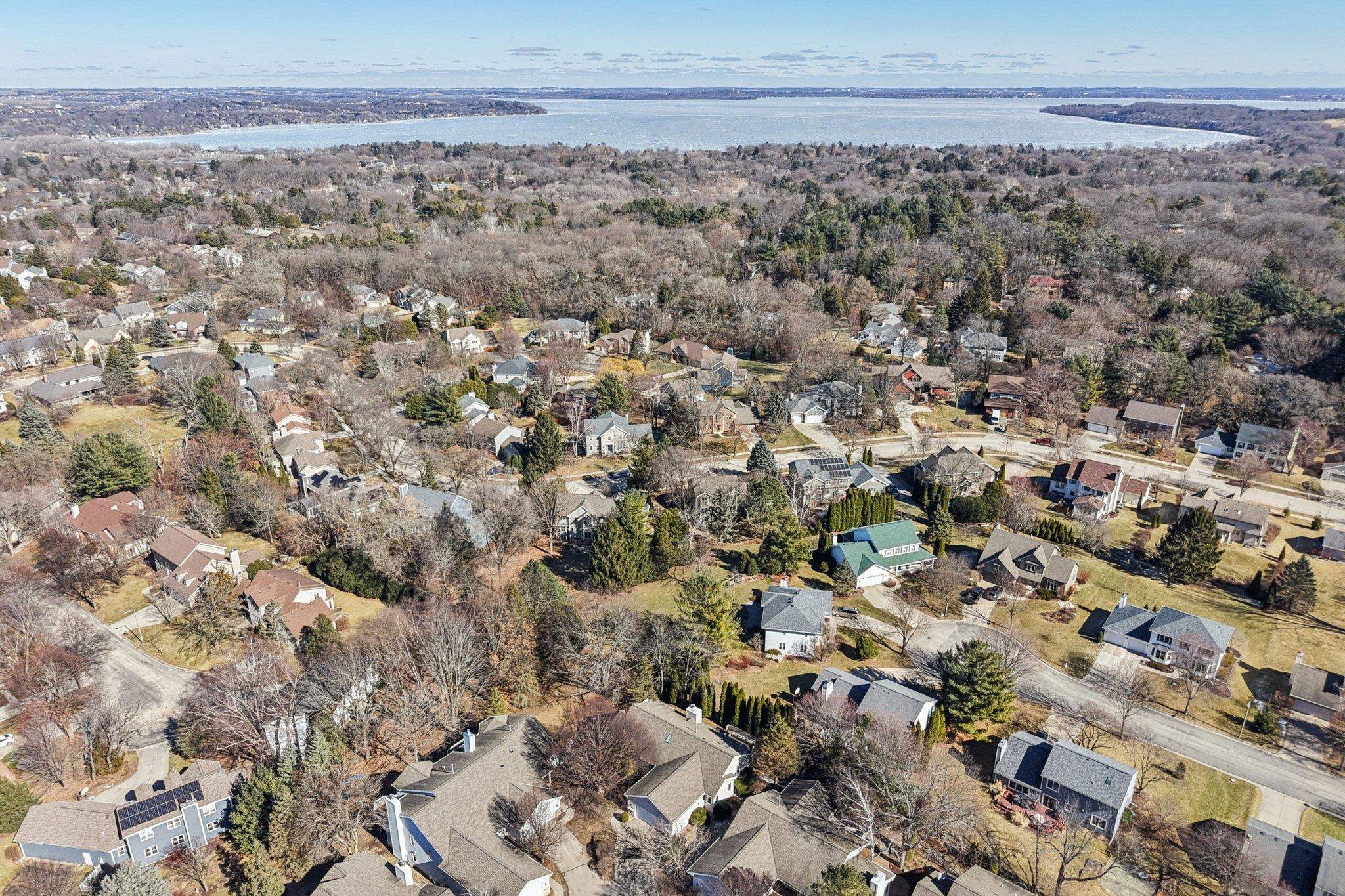 121 N Oak Grove Drive Unit: 17