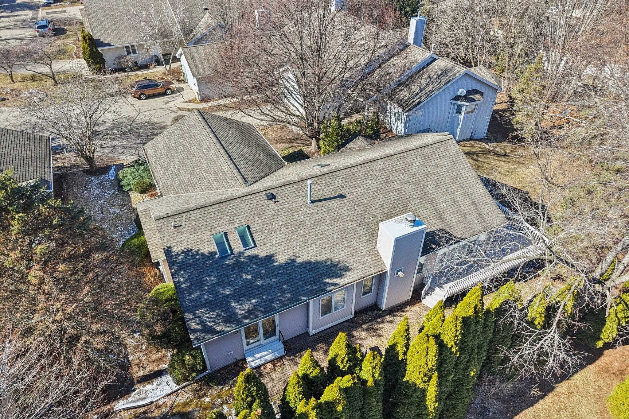 121 N Oak Grove Drive Unit: 17