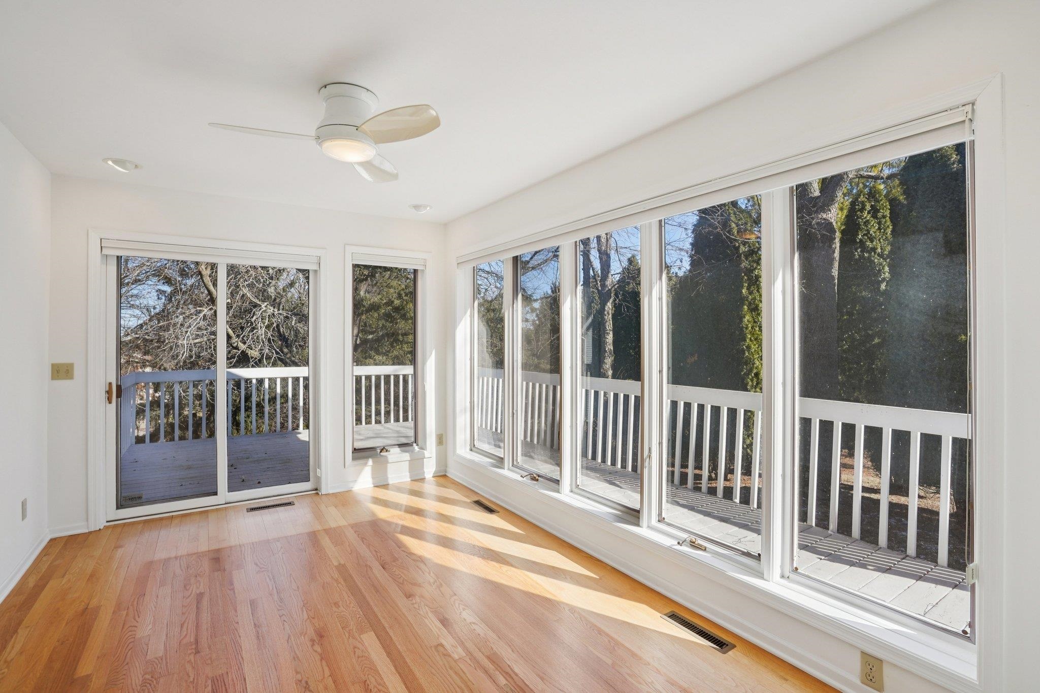 121 N Oak Grove Drive Unit: 17