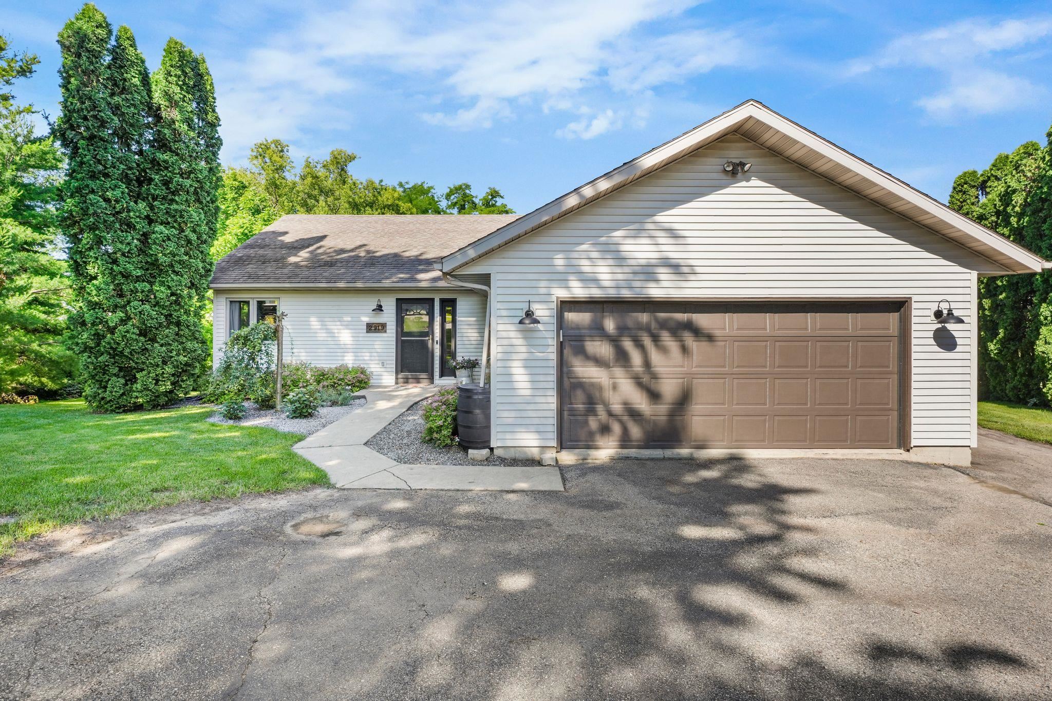 2919 Dolomite Springs Circle