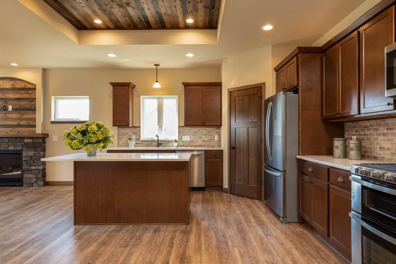 1378 Bunker Hill Drive