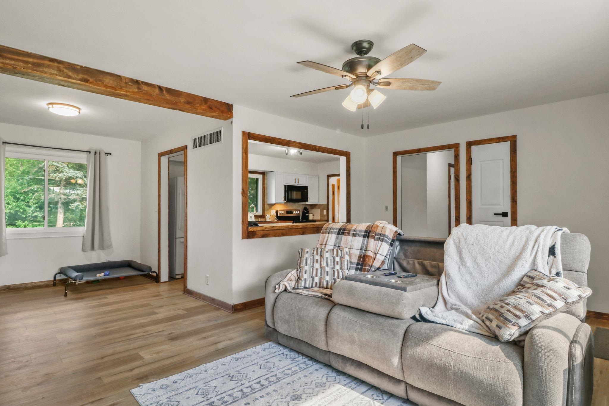 944 Hillside Drive