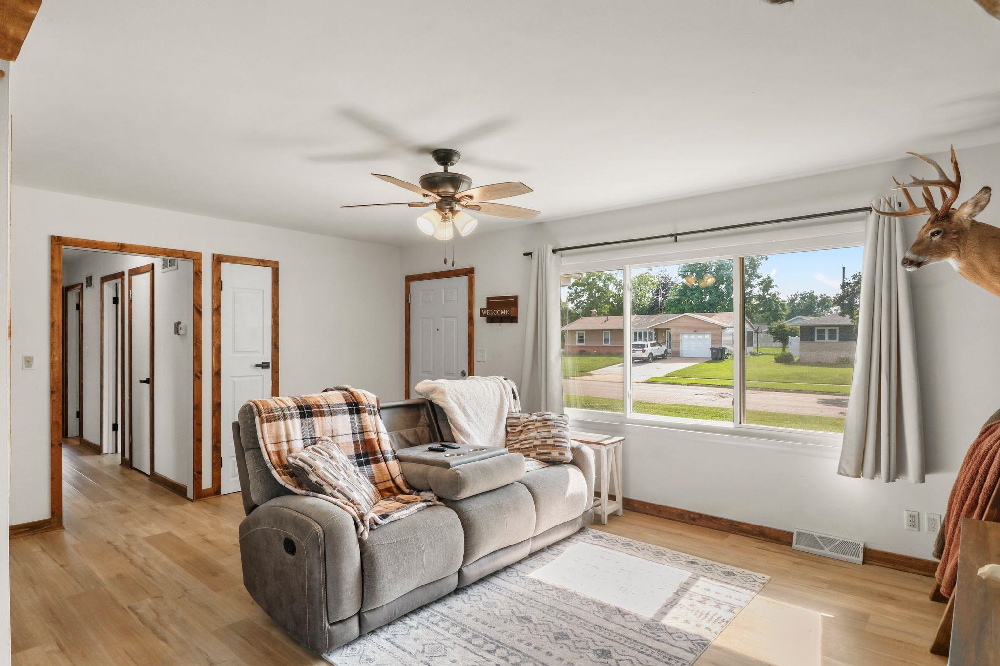944 Hillside Drive