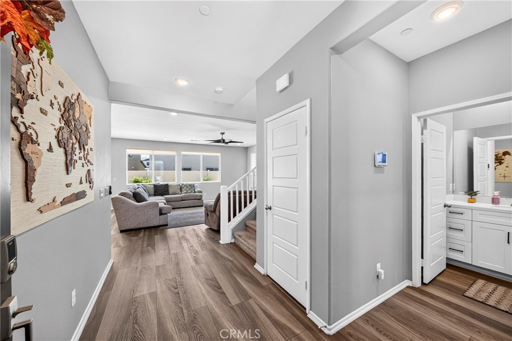 6112 Knoll Place