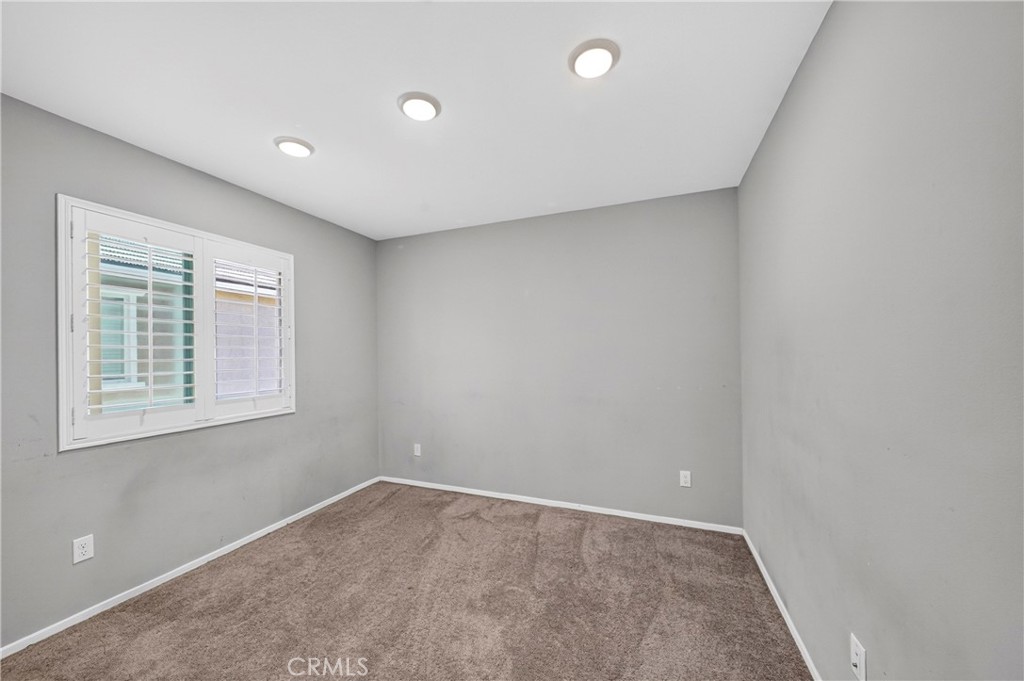 6112 Knoll Place
