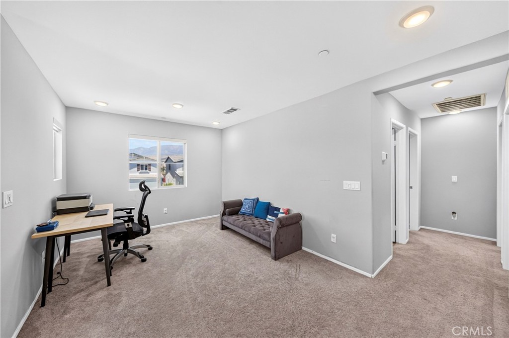 6112 Knoll Place