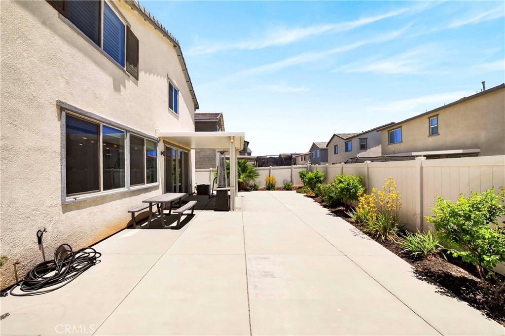 6112 Knoll Place