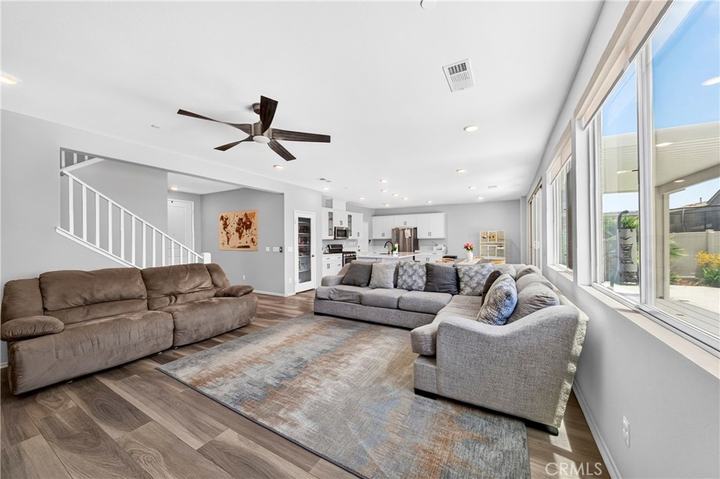 6112 Knoll Place