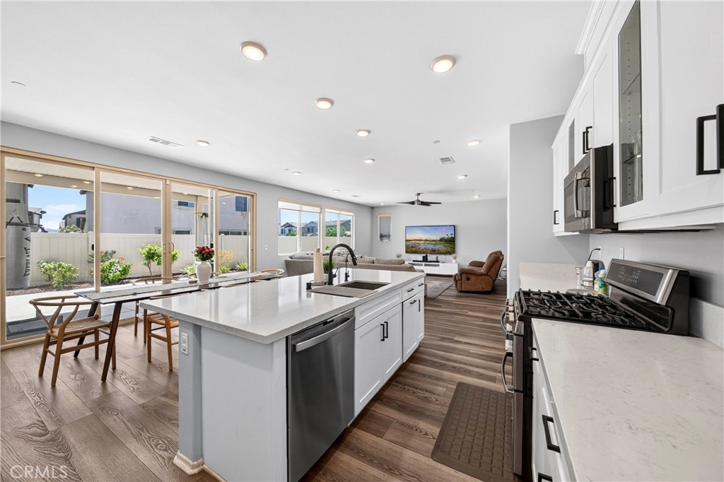 6112 Knoll Place