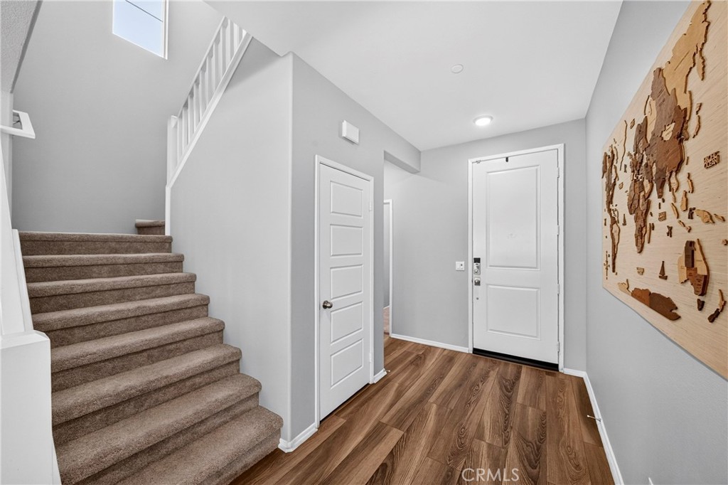 6112 Knoll Place