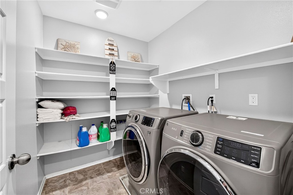 6112 Knoll Place