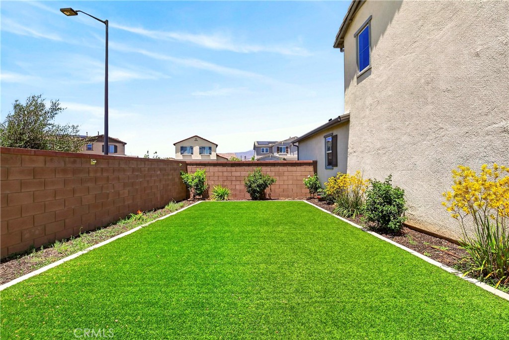 6112 Knoll Place