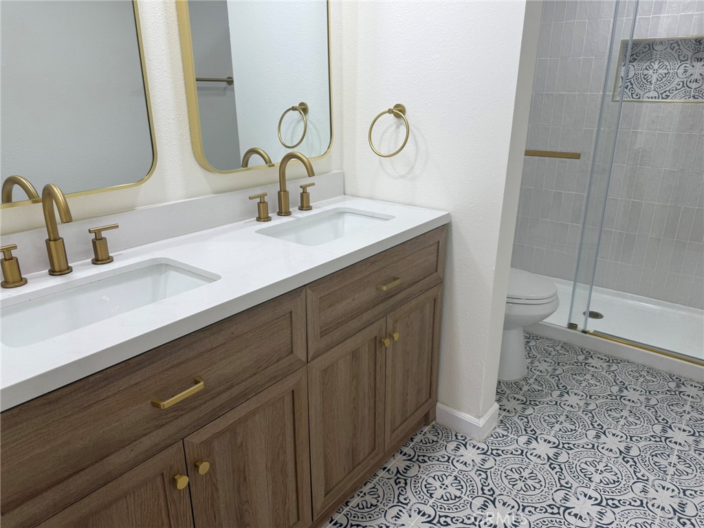 1550 S Camino Real 125