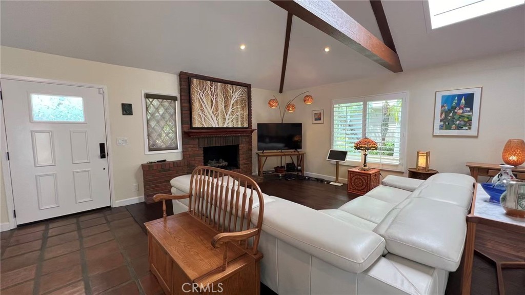 18 Coldbrook